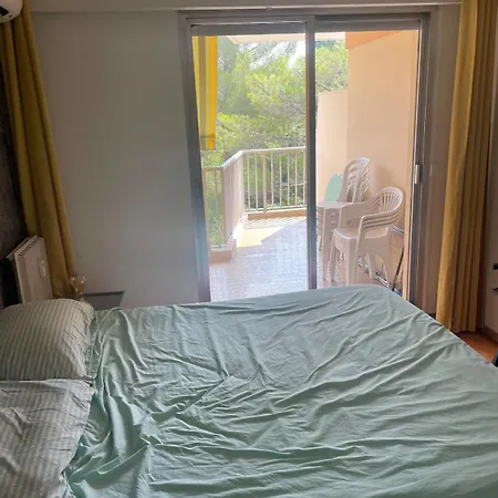 Apartman Cozy With Ac, Parking And Terrace *